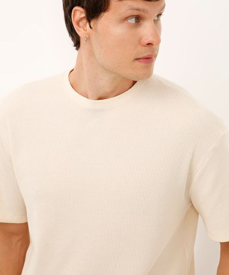 camiseta texturizada manga curta bege GG