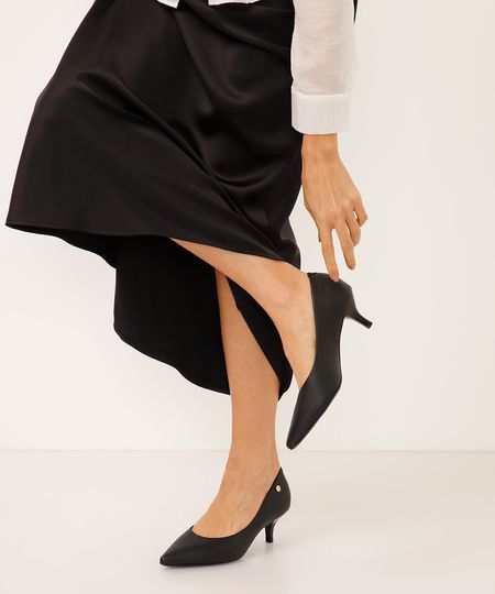 Scarpin Feminino Bico Fino Salto Médio Vizzano  Preto 34