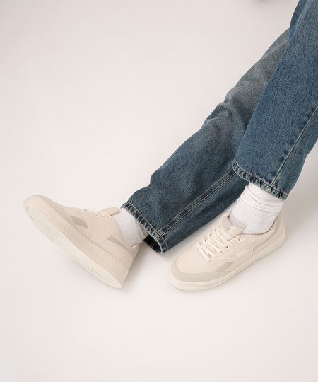 tênis casual com recortes ace off white 38
