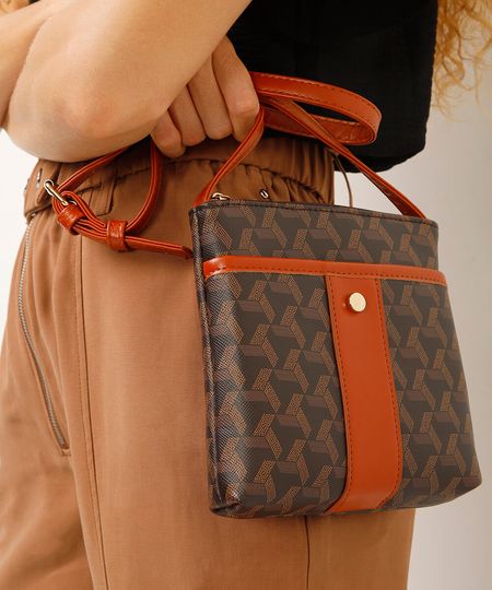 bolsa transversal monograma marrom UNICO bolsa transversal monograma marrom UNICO