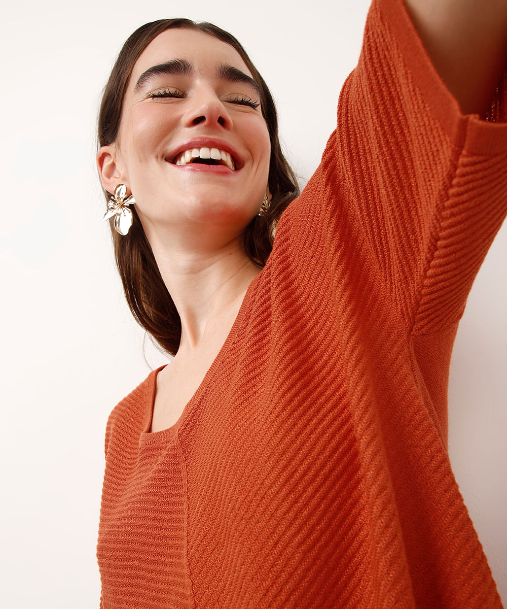 blusa de tricot texturizada com lurex laranja