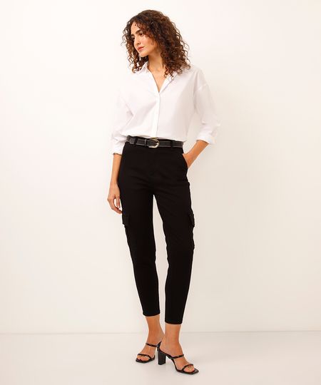calça mom cargo de sarja sawary preta 36