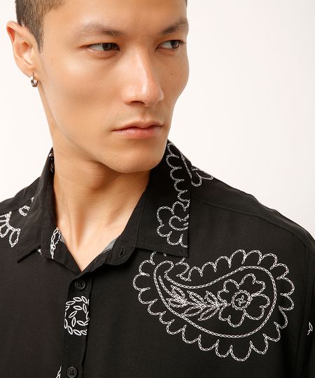 camisa de viscose manga curta arabesco preta PP