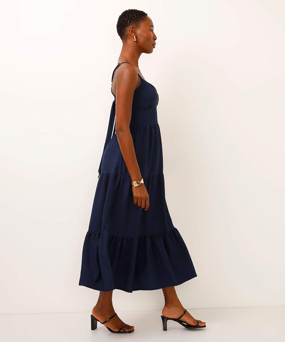 vestido midi com recorte texturizado azul