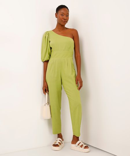 macacão ombro único com linho verde PP macacão ombro único com linho verde PP