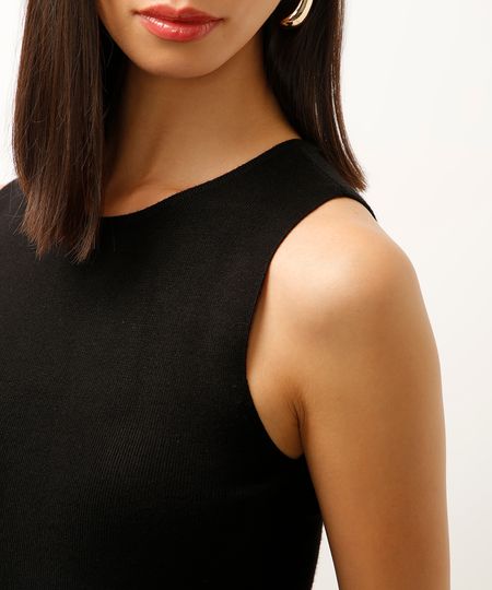 regata de tricot decote redondo preta PP regata de tricot decote redondo preta PP