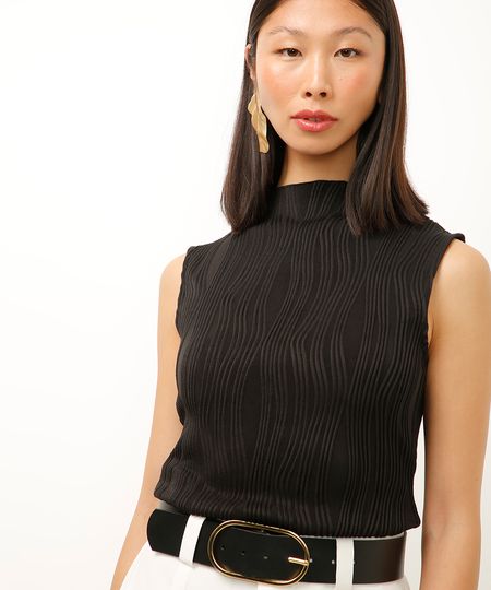 regata gola alta texturizada preta PP