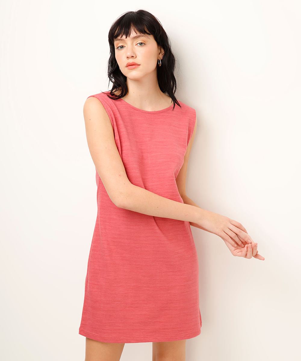 vestido curto decote redondo - rosa escuro