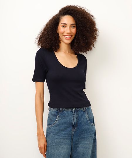 blusa de viscose decote redondo canelada azul PP