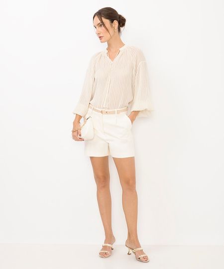 short alfaiatado cintura alta com cinto off white 42