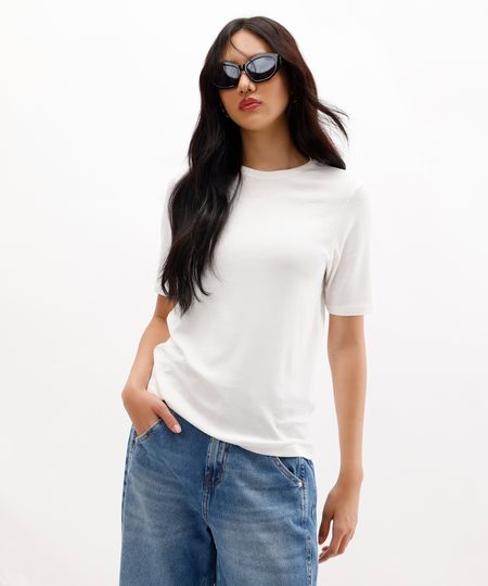 camiseta feminina de viscose canelada off white PP