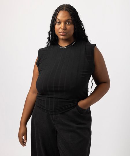 blusa muscle canelada plus size preta GG2 blusa muscle canelada plus size preta GG2