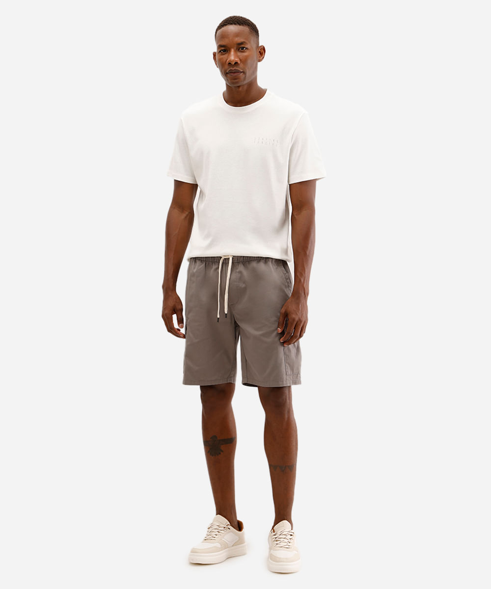 bermuda jogger masculina com bolso cargo cinza