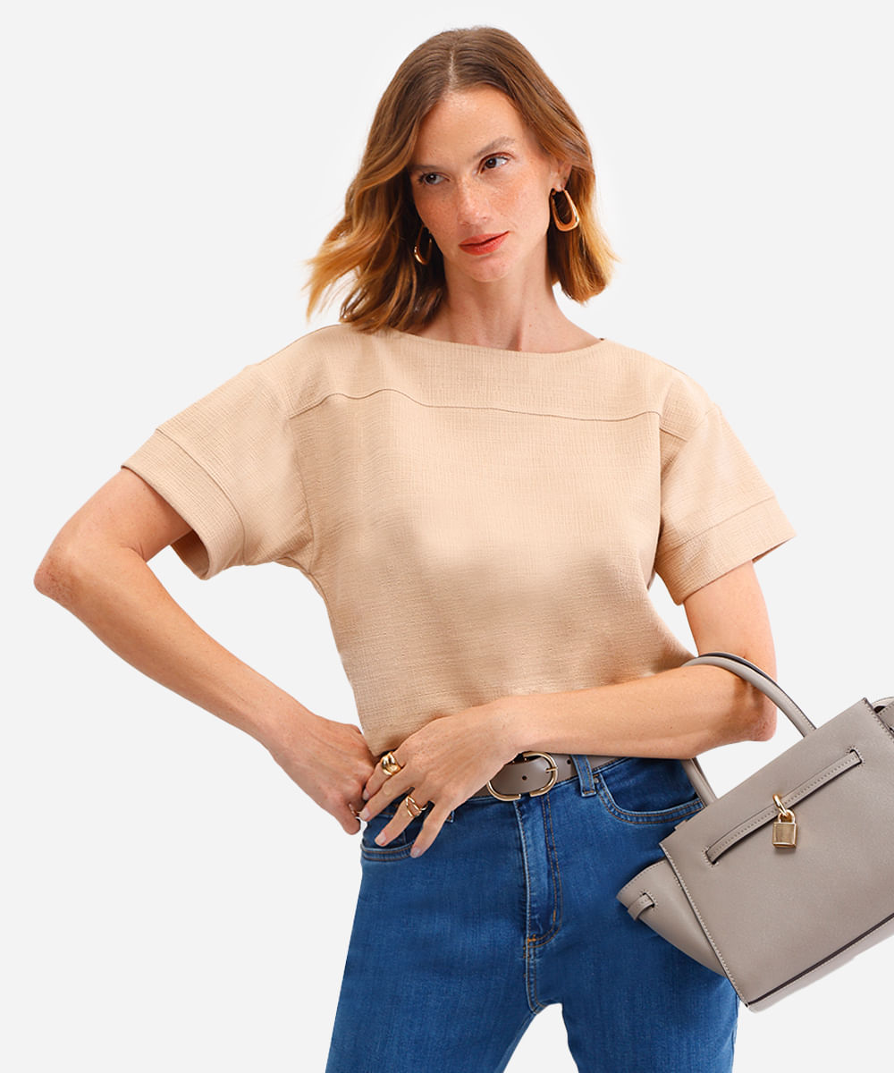 blusa com recorte manga curta bege