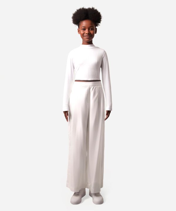 cropped de viscose juvenil canelado com recorte manga longa off white 12