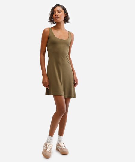 vestido básico feminino de viscose - verde escuro M vestido básico feminino de viscose - verde escuro M