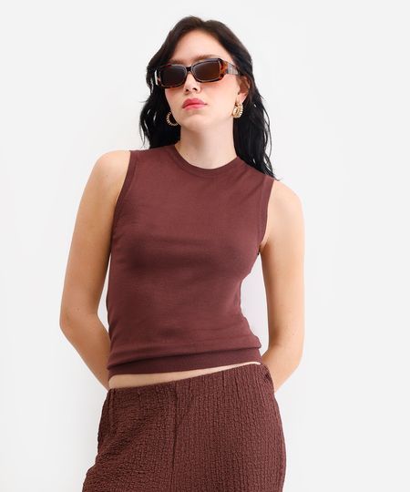 regata feminina de tricot decote redondo marrom P regata feminina de tricot decote redondo marrom P