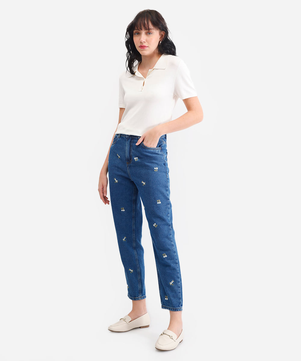 calça mom feminina jeans com bordado floral azul