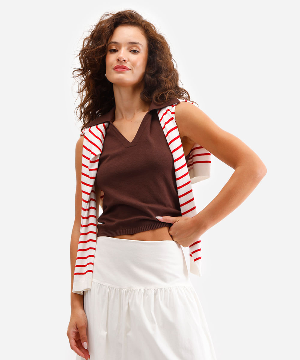 polo feminina de tricot sem manga marrom