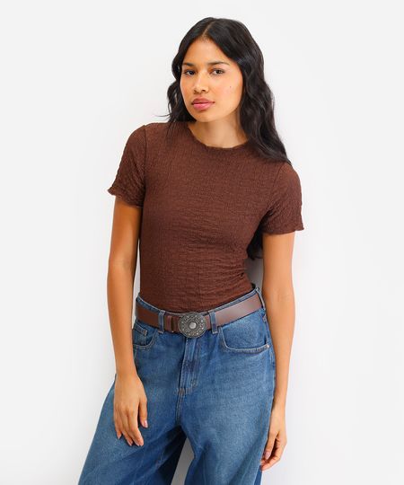 blusa manga curta texturizada - marrom M