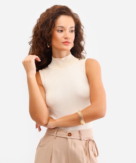 regata feminina de tricot gola alta com botões bege PP