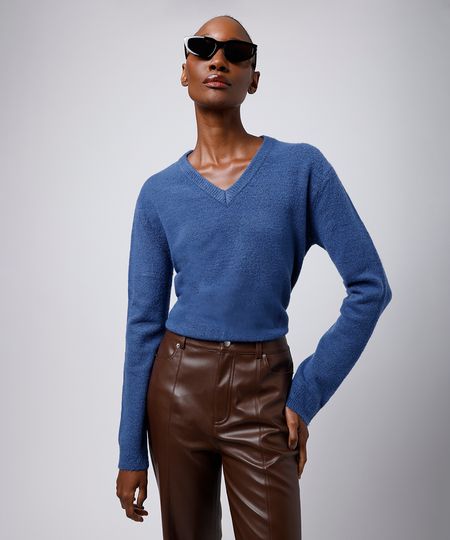 suéter feminino de tricot decote v mindset azul GG suéter feminino de tricot decote v mindset azul GG