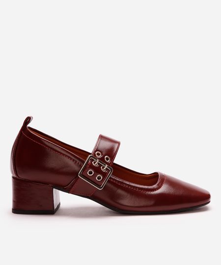scarpin bico quadrado com ilhós oneself vinho 36