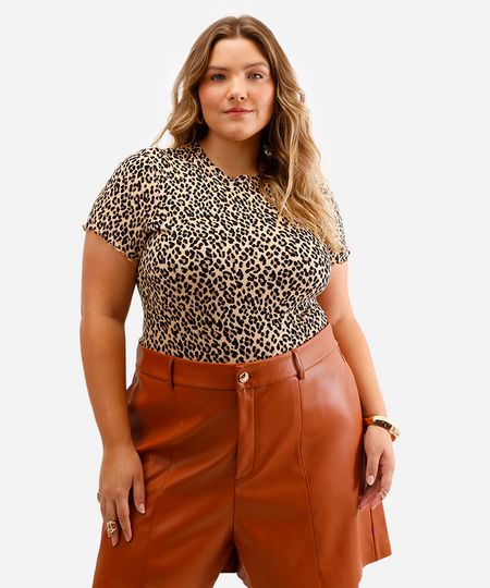 blusa feminina de viscose animal print canelada plus size bege GG3