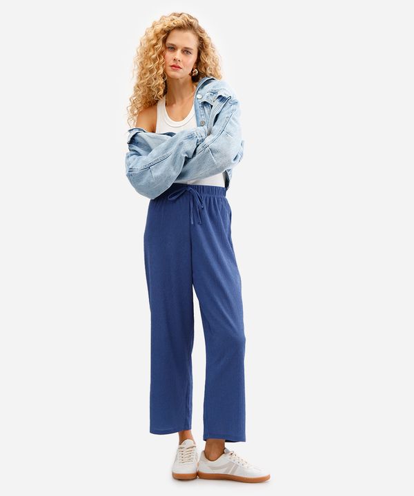 calça reta cós com elástico texturizada azul G