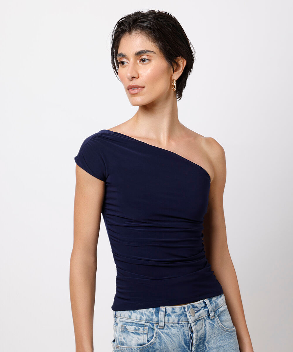 blusa ombro único com franzido mindset azul