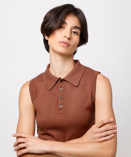 regata polo feminina de tricot mindset marrom GG
