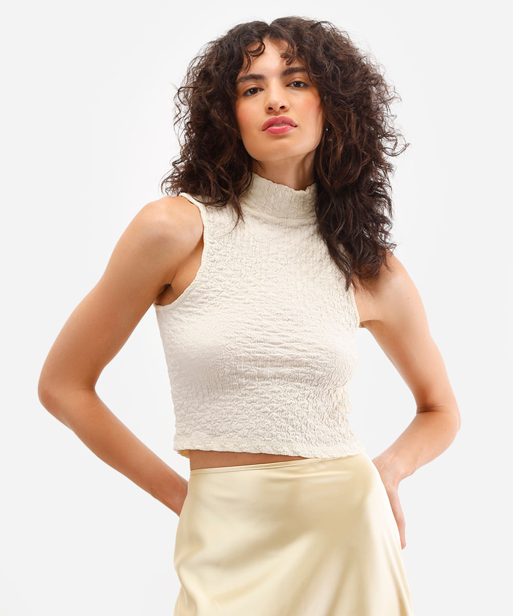 cropped feminino gola alta texturizado bege