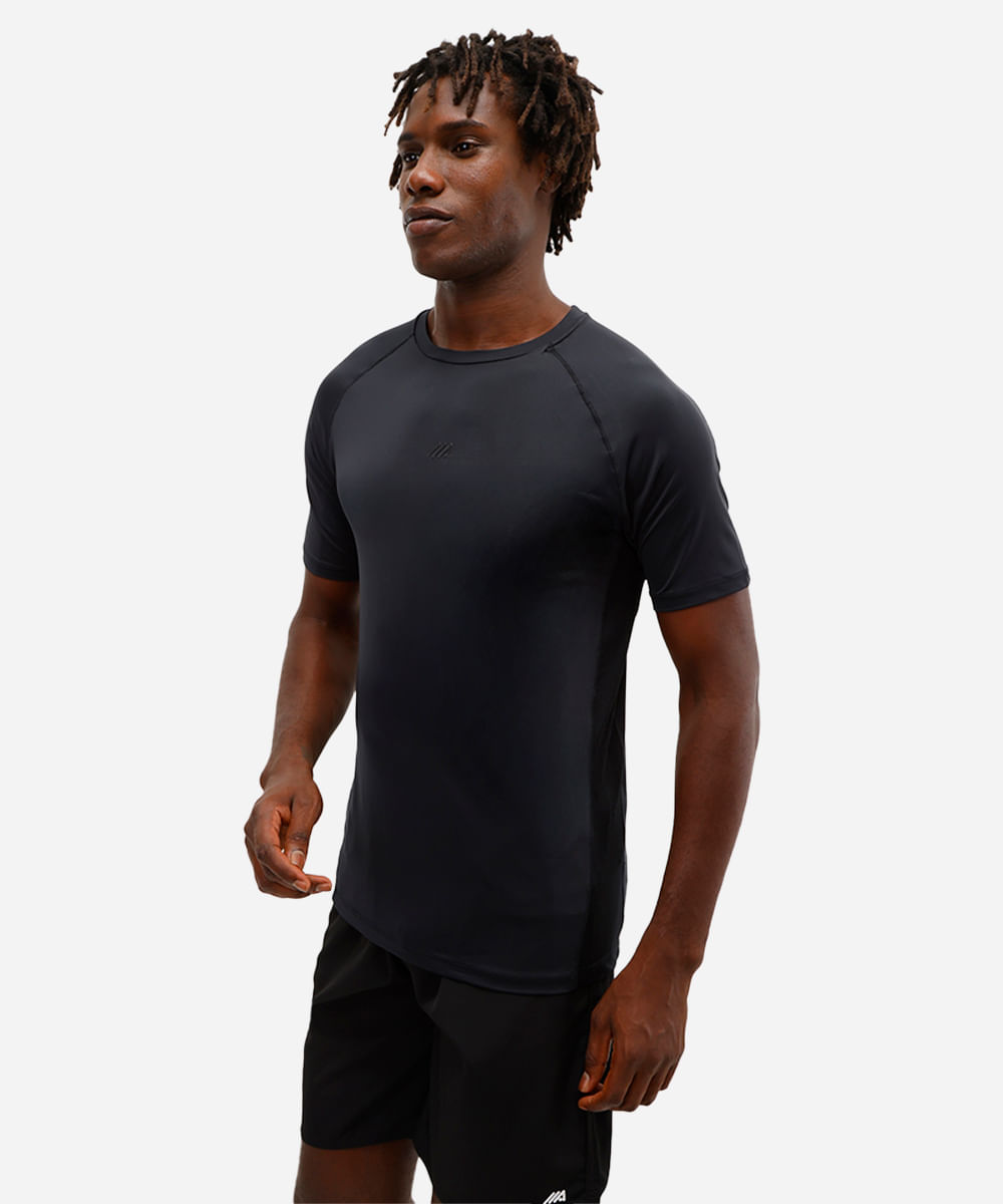 camiseta esportiva masculina com recortes manga curta preta