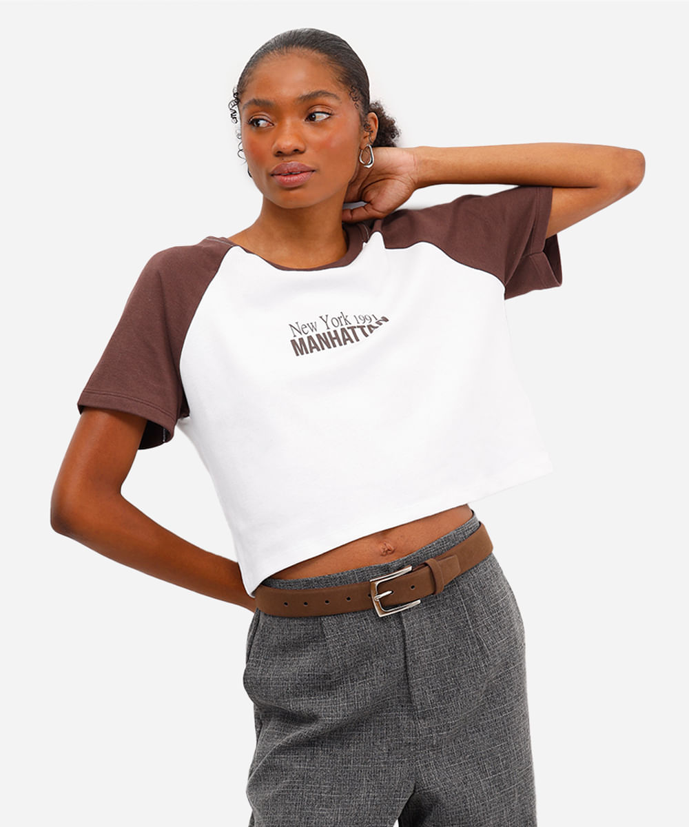 cropped feminino de algodão manga raglan manhattan marrom