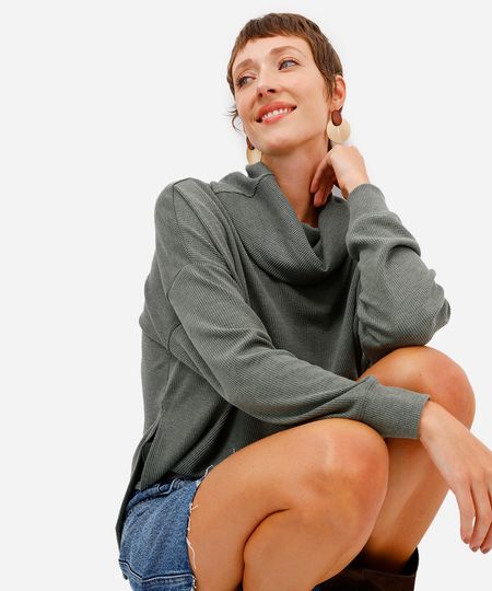 blusa oversized feminina de malha gola alta verde PP blusa oversized feminina de malha gola alta verde PP