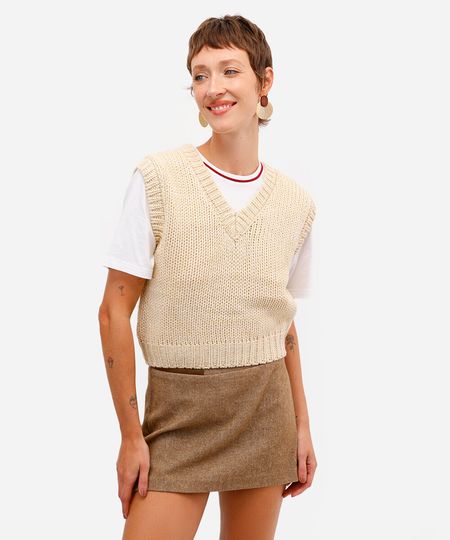 colete feminino de tricot decote v bege G colete feminino de tricot decote v bege G