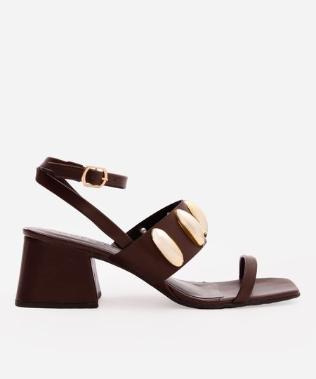 sandália salto bloco médio com metais oneself - marrom 37 sandália salto bloco médio com metais oneself - marrom 37