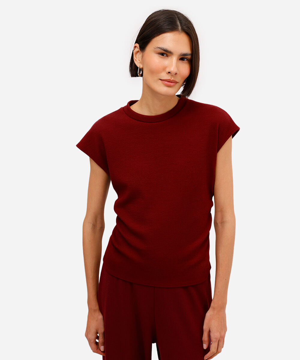 blusa texturizada manga japonesa - vinho escuro