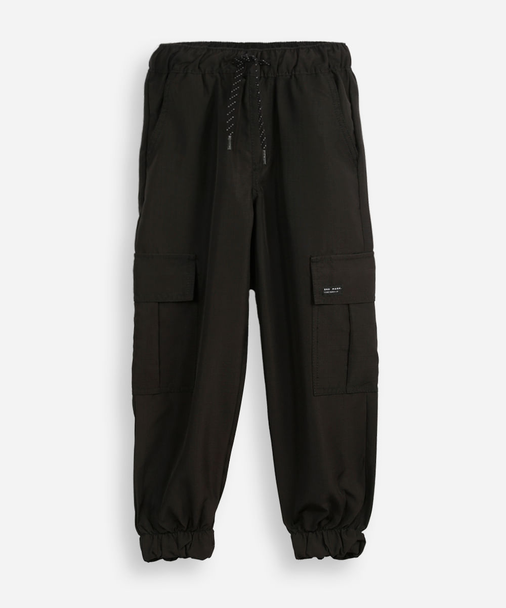 calça jogger infantil com bolsos cargo preta