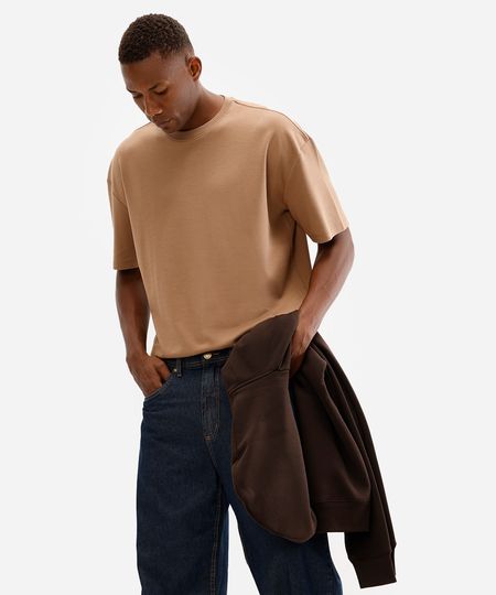 camiseta oversized masculina de algodão peruano marrom P