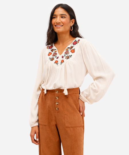 bata feminina de viscose com bordado floral e lurex bege PP