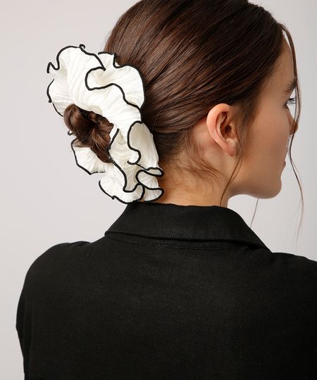 elástico de cabelo scrunchie plissado mindset off white UNICO