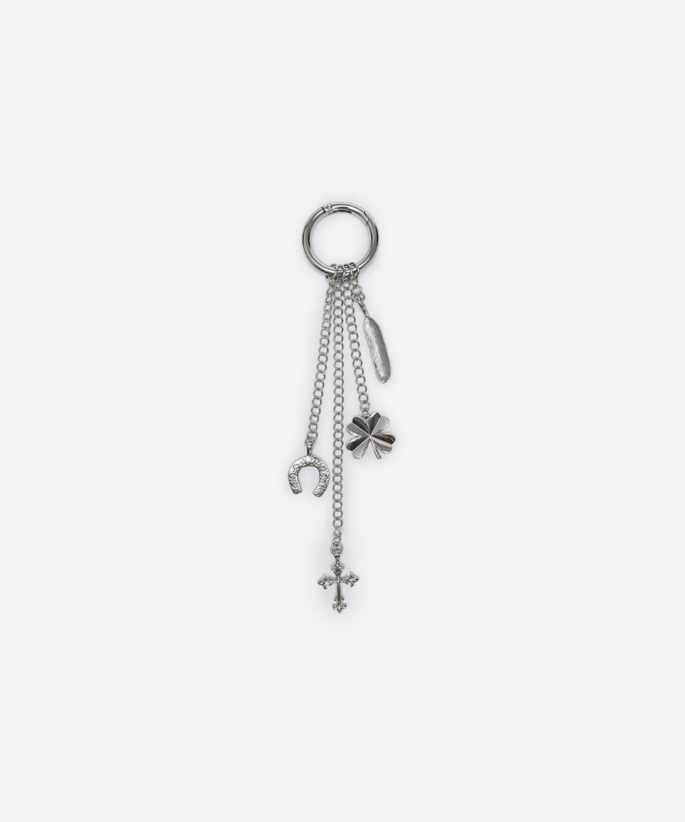 chaveiro bag charm em metal mix de pingentes yan acioli prateado