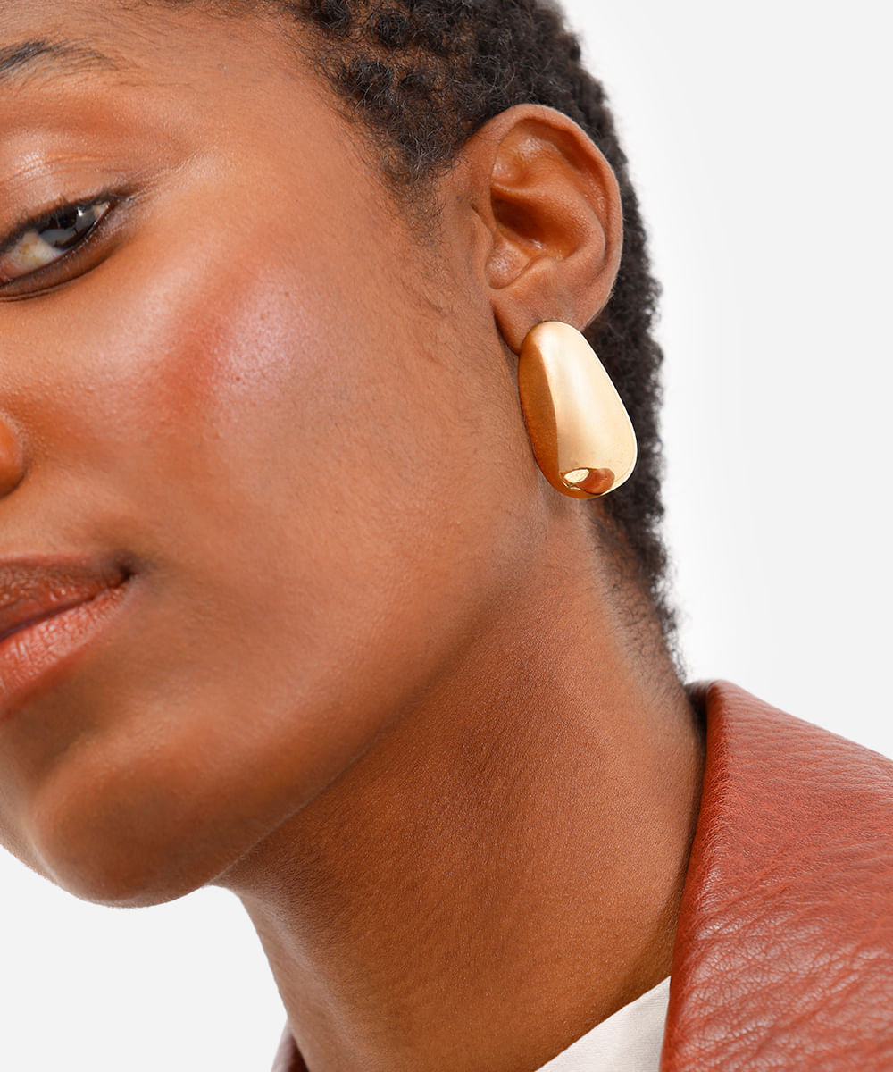 brinco banhado a ouro gota dourado