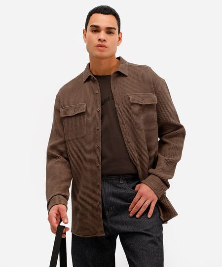 camisa masculina de algodão texturizada marrom P camisa masculina de algodão texturizada marrom P