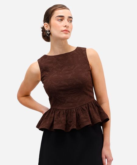 regata peplum feminina texturizada marrom PP