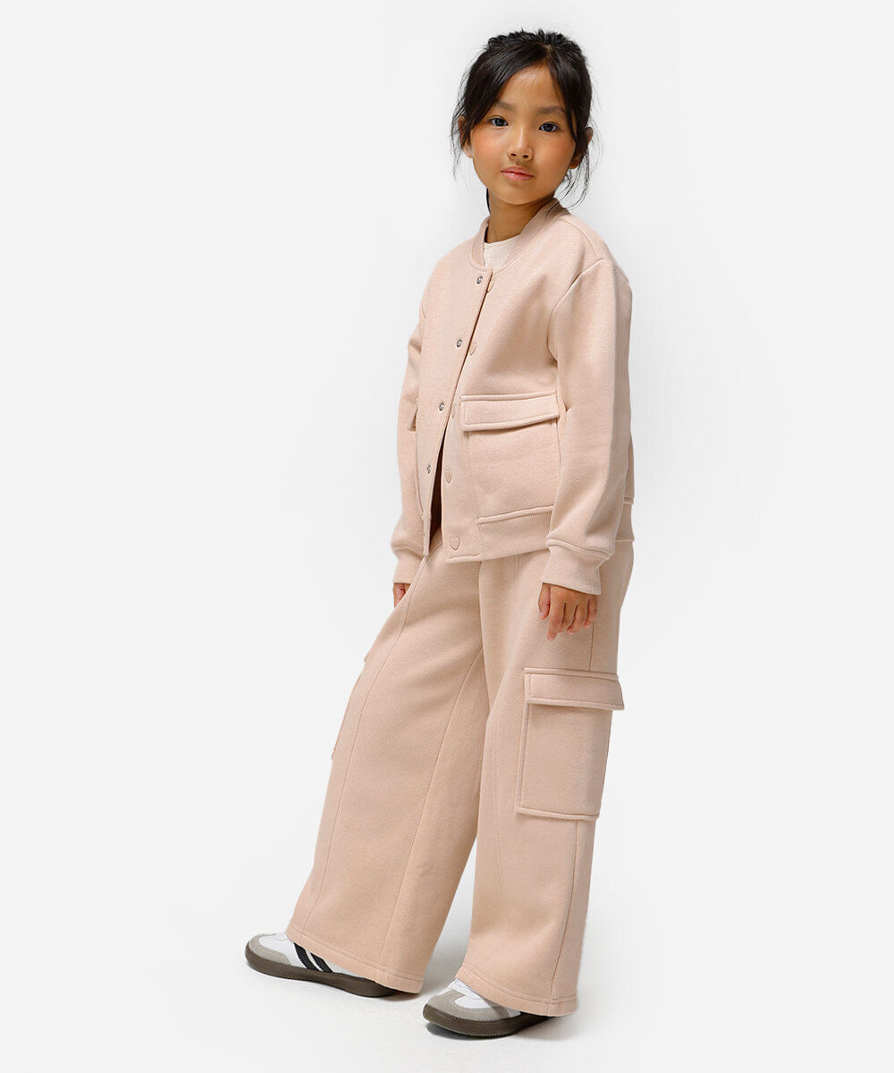 calça wide leg infantil de moletom bolso com lapela bege