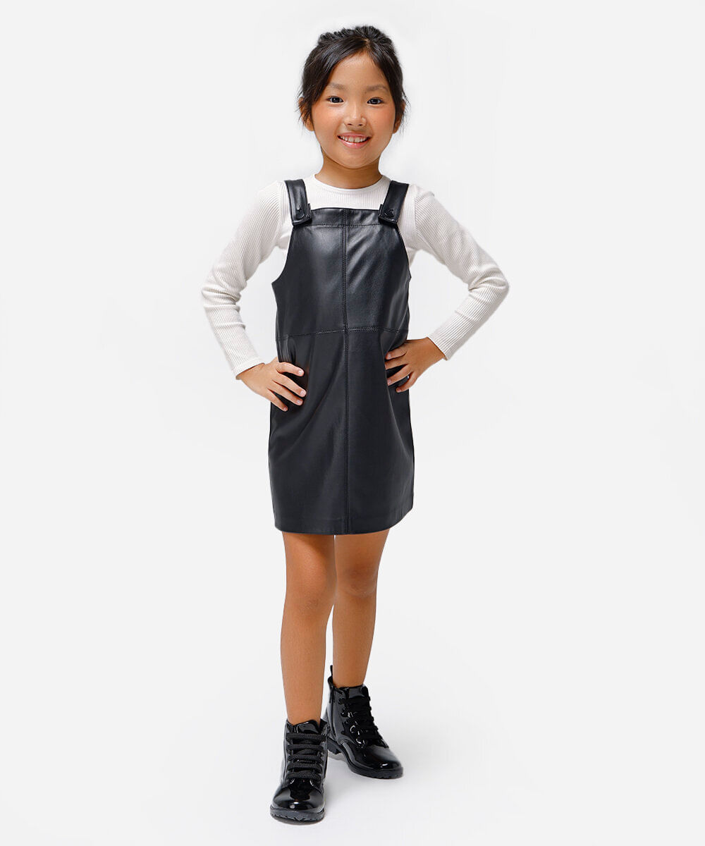 salopete infantil de poliuretano com recortes preta
