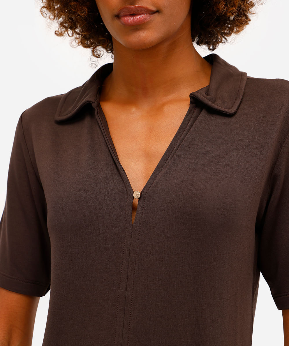 polo feminina de viscose decote v marrom