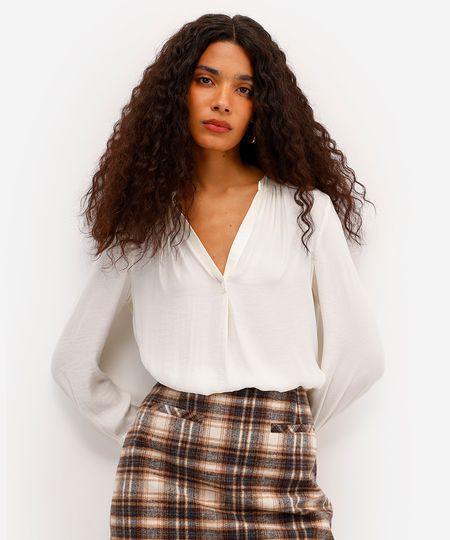 bata feminina acetinada decote v - off white M bata feminina acetinada decote v - off white M